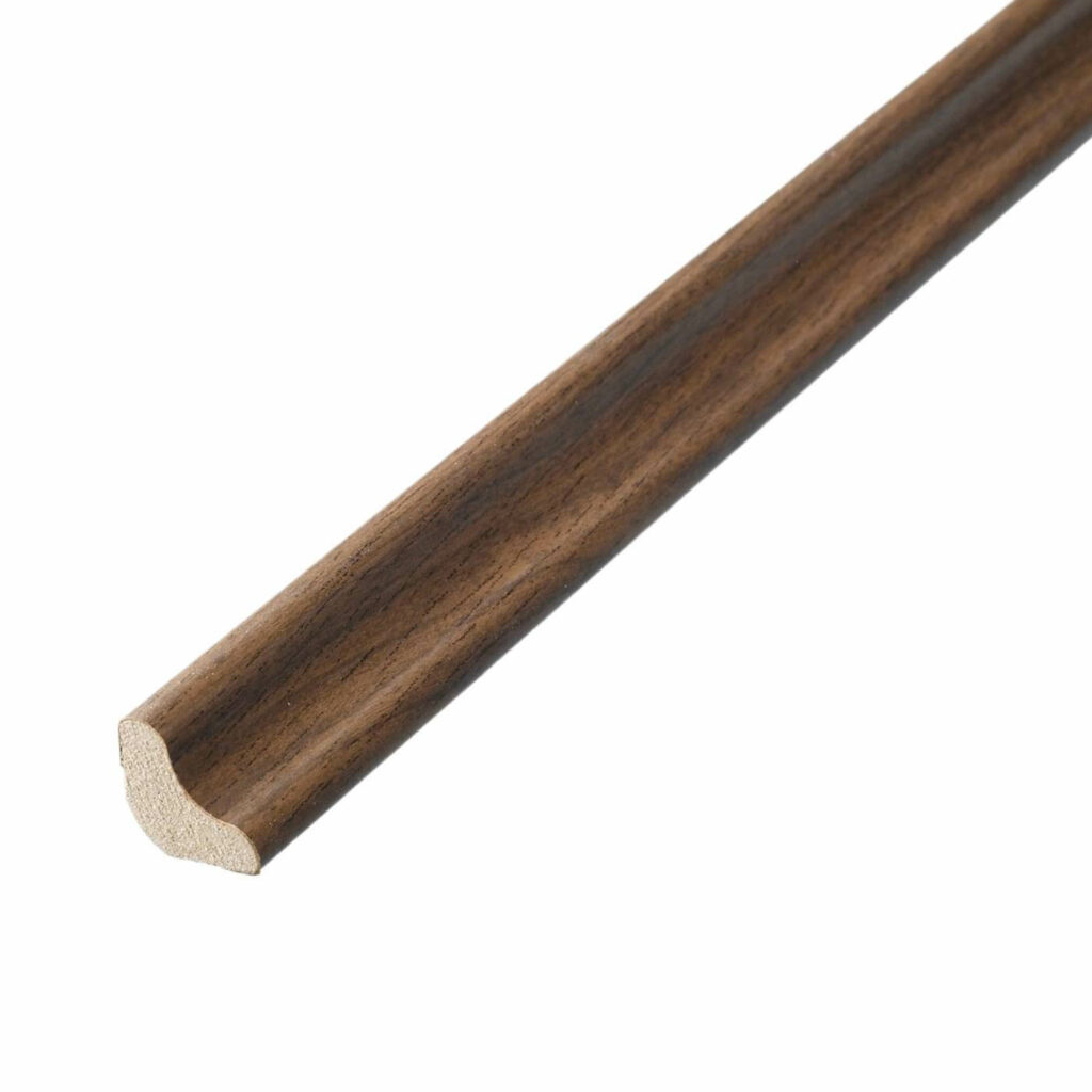 FC52 Antique Walnut Laminate Scotia Beading